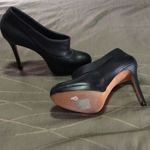 Ann Taylor black leather booties